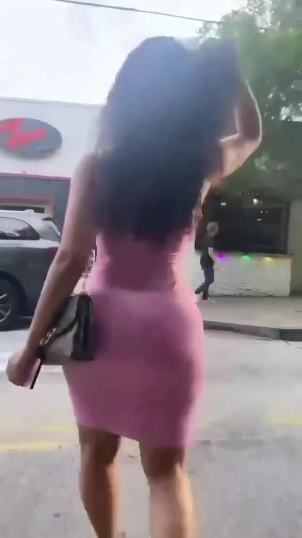 She'd turn my head in public