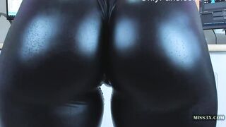 Big Bubble Butt: best booty wear #2