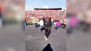 Big Ass: Nice zoom #4