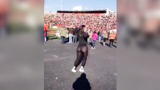 Big Ass: Nice zoom #2