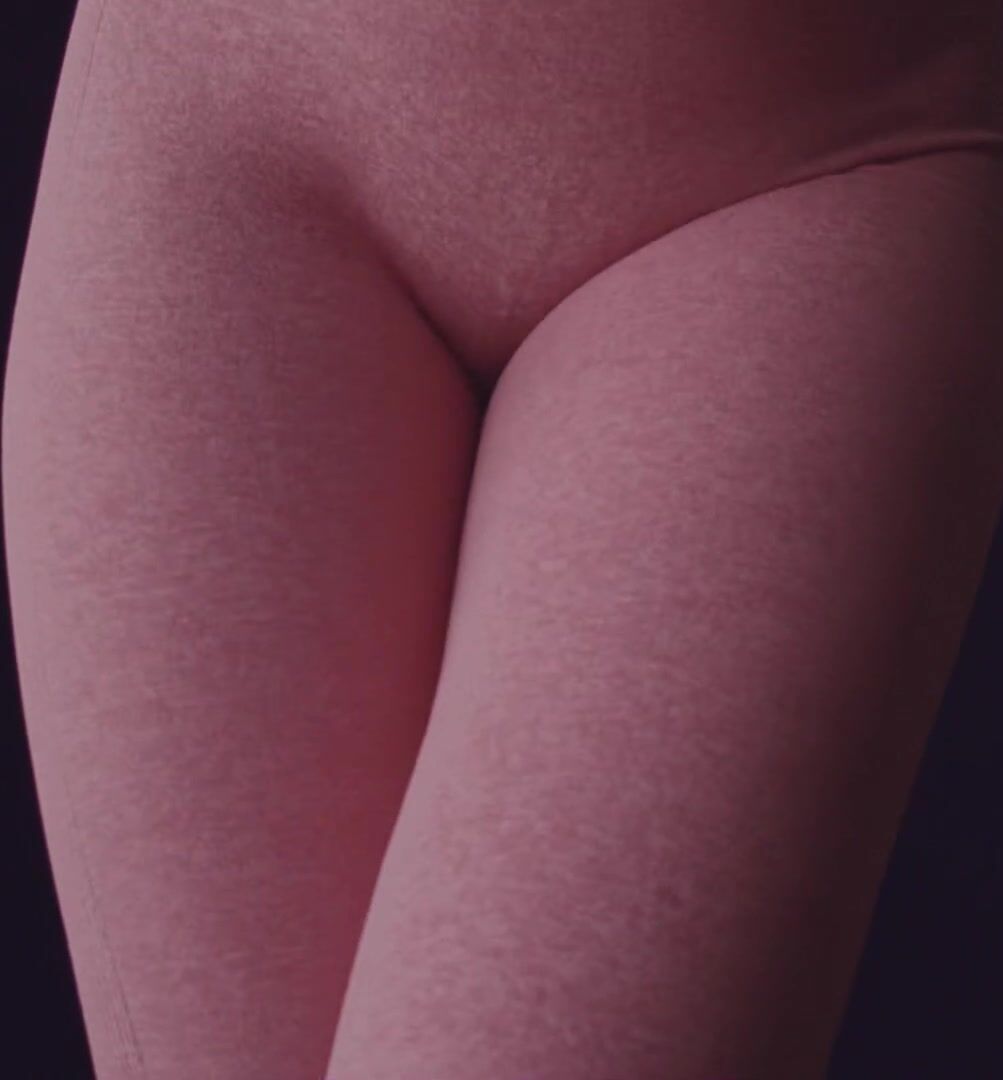 I have the smallest ass out of all my girlfriends