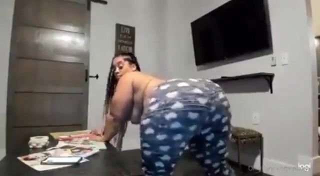 Very stinky she is ????