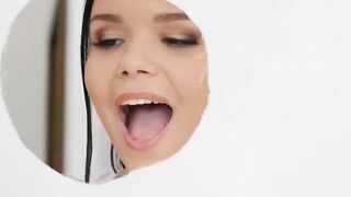 Sofia Lee Ass And Relaxation