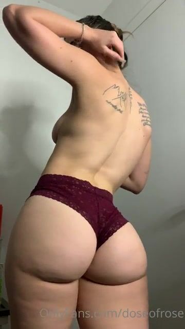 Ass moving wild