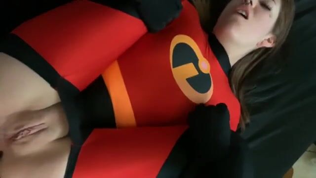Violet from incredibles gets fucked in the ass
