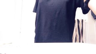 Got an ass that swallow up a g-string ????