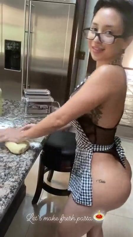 Sweet maid