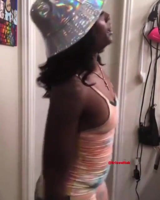 Ebony ass clap
