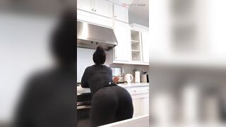 Ass: Vida still flexin #1