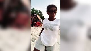 African Big Booty: Oh she knows that booty worth it #4