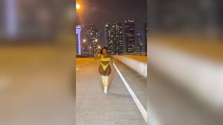 Big Booty Women: Walk♥️♥️ #1