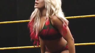Alexa Bliss’s Booty: THESE SHORTS #3