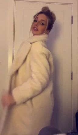 Would you like me to come to your work like this? ????