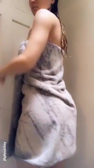 My towel doesn't want to let go of this booty. You wouldn't either.. ;)