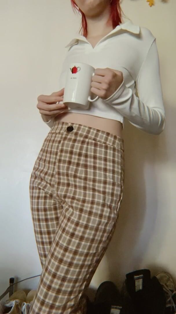 Morning cup of tiny tits and round booty ☕️ [STBA]