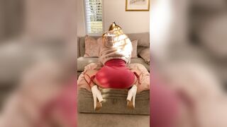 Small Tits and Big Ass: My party trick ♥️♥️ #4