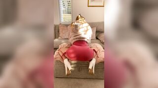 Small Tits and Big Ass: My party trick ♥️♥️ #2