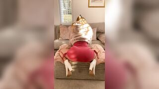 Small Tits and Big Ass: My party trick ♥️♥️ #3