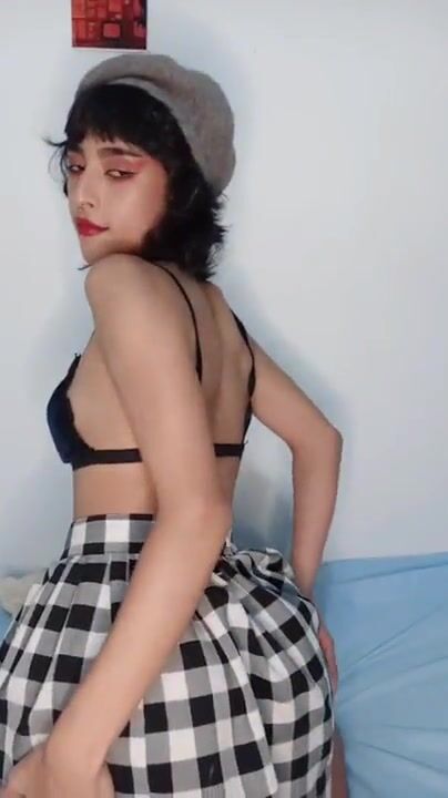 Who wants to be my friend uwu?