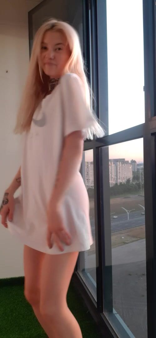 do you like my tiny tits that have 0 jiggle