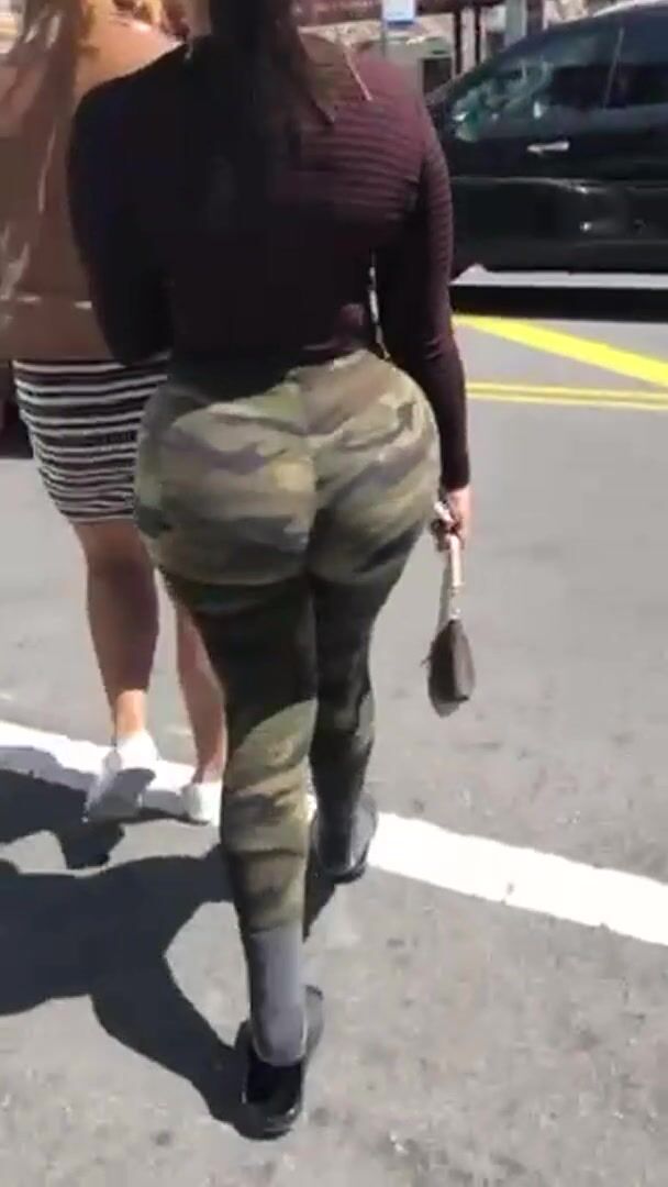 Big Ass Walking