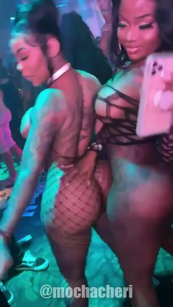 A couple of baddies in the club