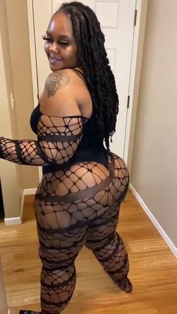 She a sexy ass BBW ????????