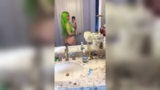 Massive Tits and Ass: Green hair #4