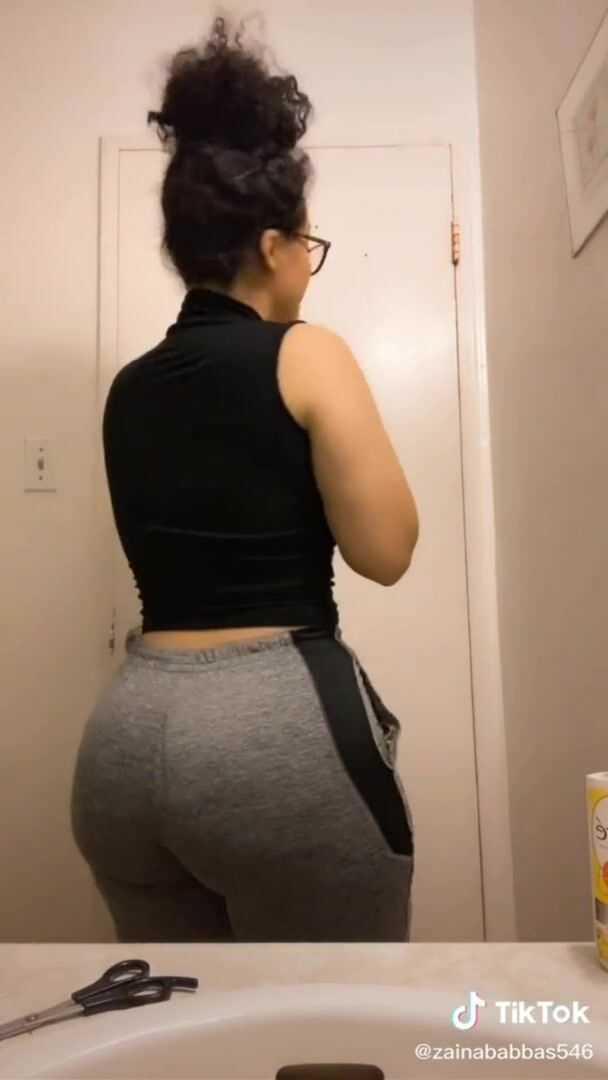 Holy shit. So fucking thick