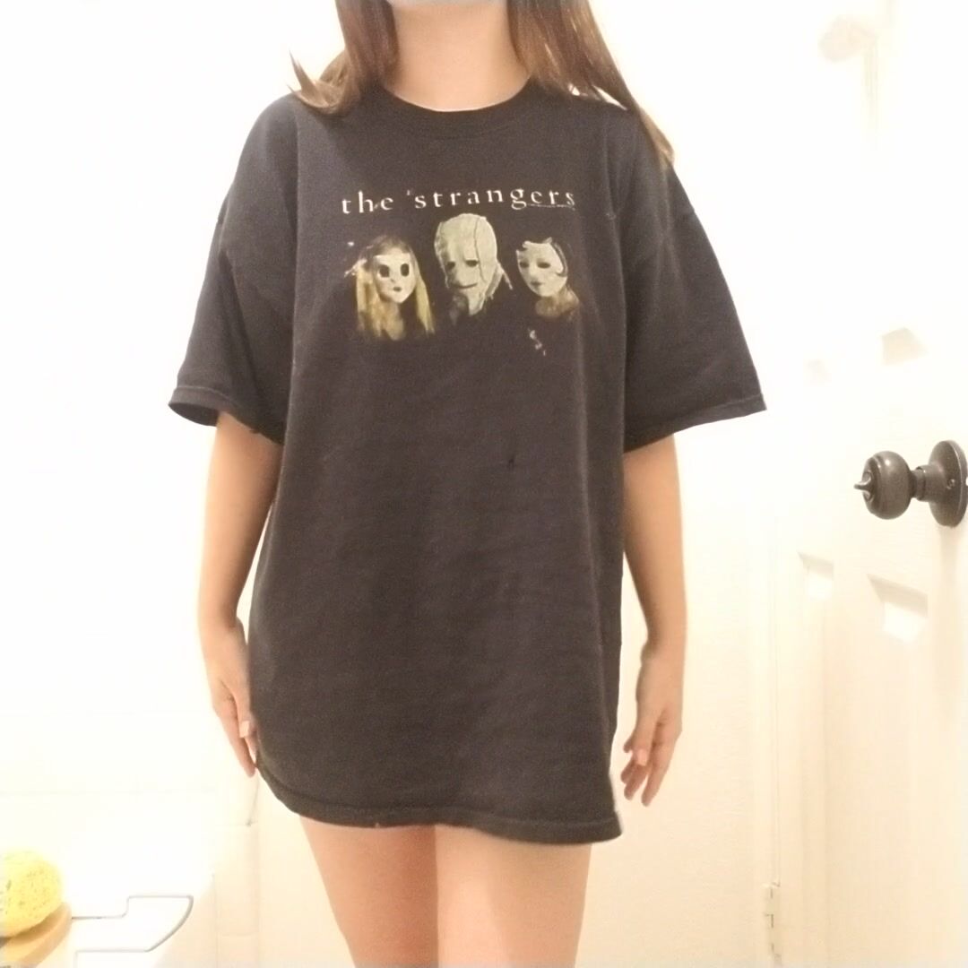 Petite in the front, juicy in the back ????