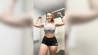 Fitness Butts: Flexing #2