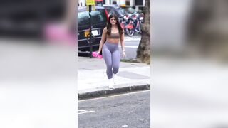 Livefitelle taking a walk
