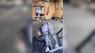 Fitness Butts: Working That Lower Back ... Working That Booty #4