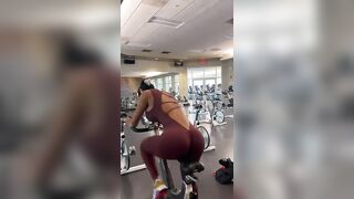 Fitness Butts: joselynnn_v smash or pass #2