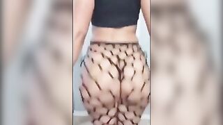 Booty Clapping: Who ass is this? #4