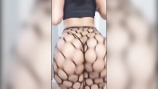 Booty Clapping: Who ass is this? #2