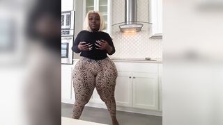 Booty Clapping: Fy3bottom #2