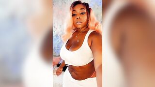 Booty Clapping: my god… #1