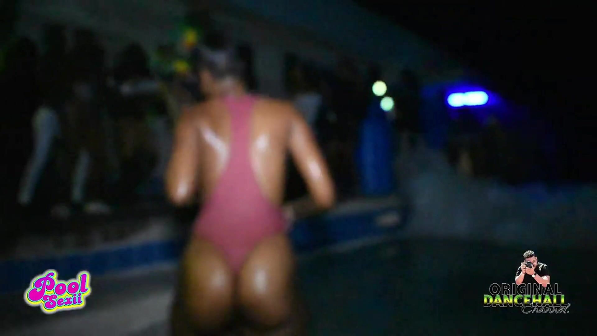 She gets her big ass wet shaking it by the poolside