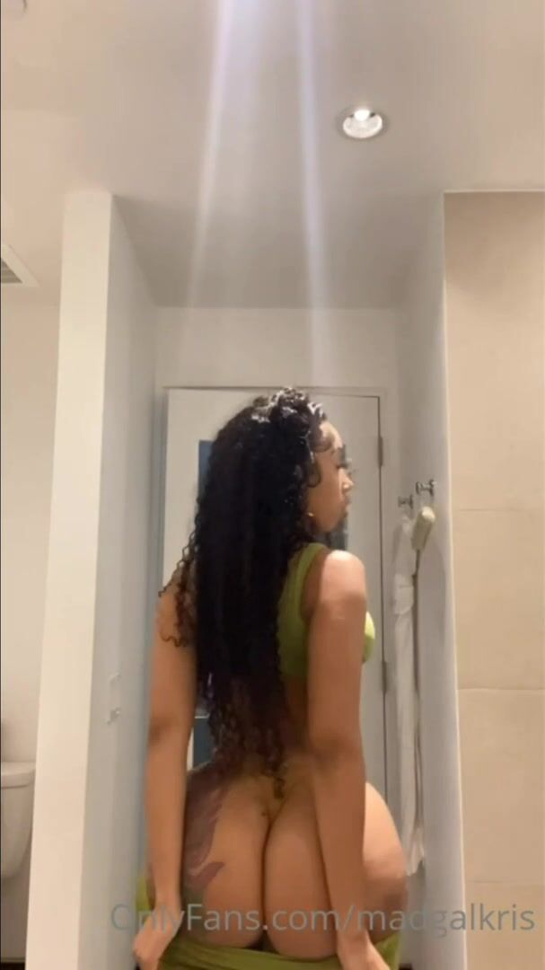 She such a baddie ????