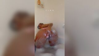 Big Donkey Booties: Do you wanna join me in the Tub♥️♥️? #2