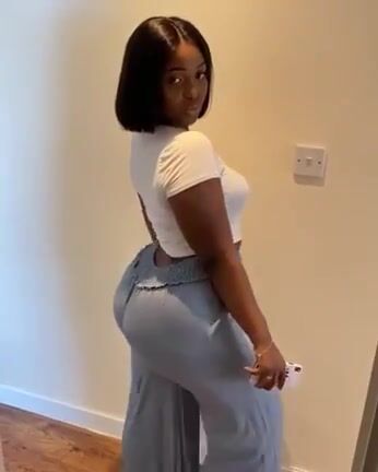 CAKE ♥️ DOING THOSE PANTS JUSTICE