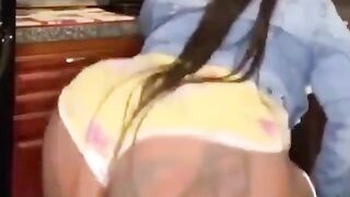 Big Donkey Booties: Big booty fye #4