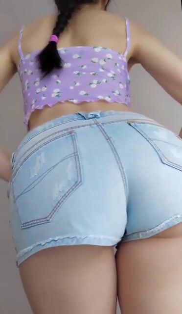 Hope I can make you stop scrolling ;)